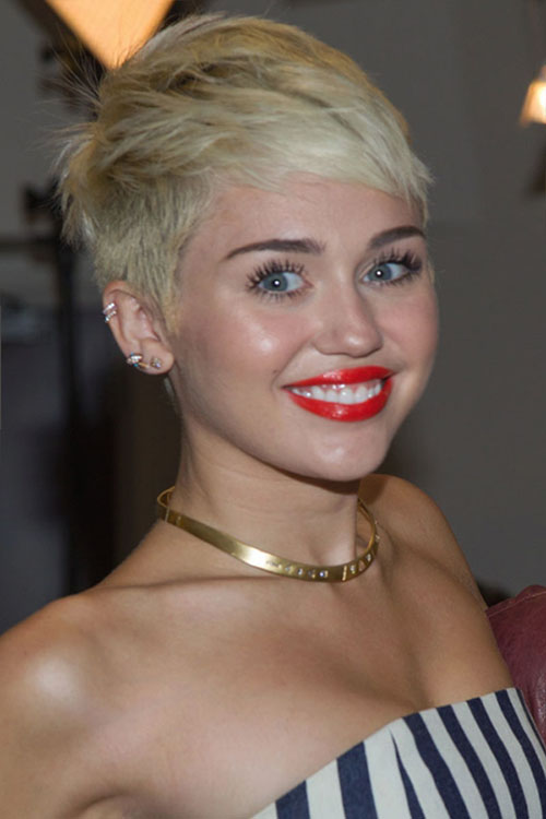 Miley Cyrus's Sparkly Accents